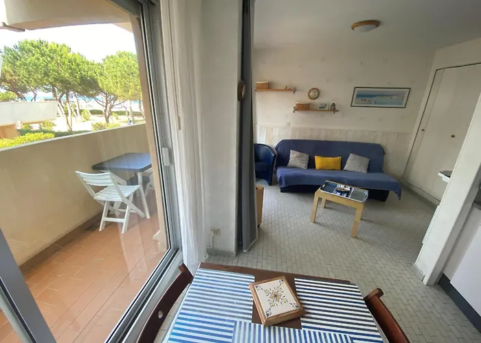 Front De Avec Balcon Et Parking Prive - Fr-1-837-58 Apartman